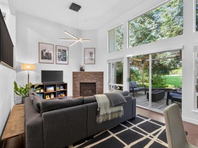 Townhouse for sale in Deep Cove, Metro Vancouver Regional District