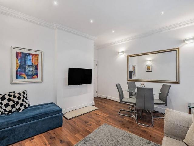 Apartment for rent in Royal Borough of Kensington and Chelsea, Greater London