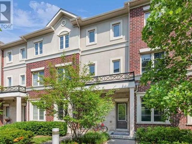 Townhouse for sale in Woburn, Ontario