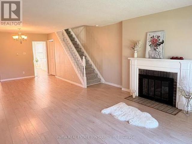 Townhouse for sale in Arva, Ontario