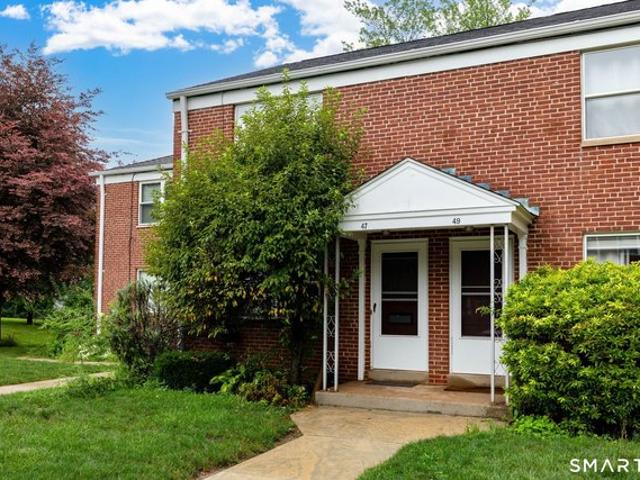Townhouse for sale in W Hartford, Connecticut