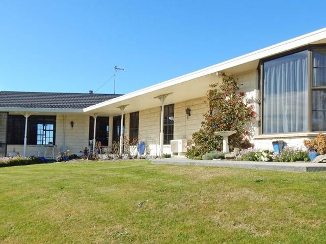 House for rent in Otakou