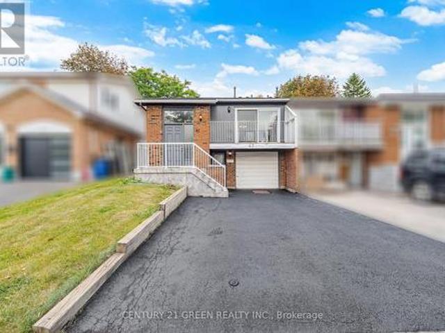 House for sale in Brampton, Golden Horseshoe