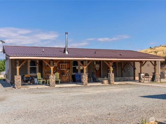 House for sale in Pateros, Washington