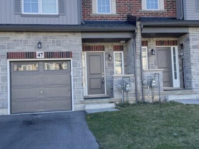 Townhouse for rent in Ancaster, Ontario