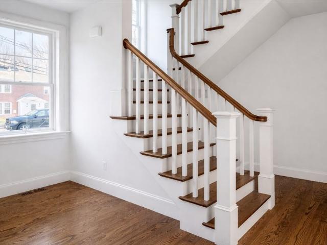 Townhouse for sale in Auburndale, Massachusetts