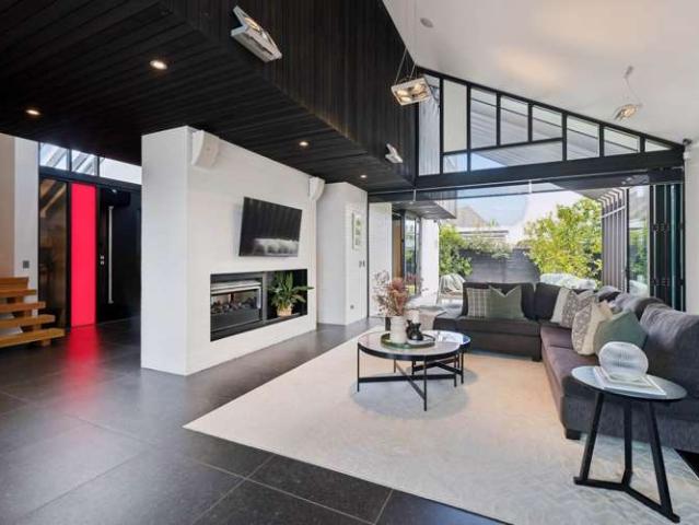 House for sale in Karaka, Franklin