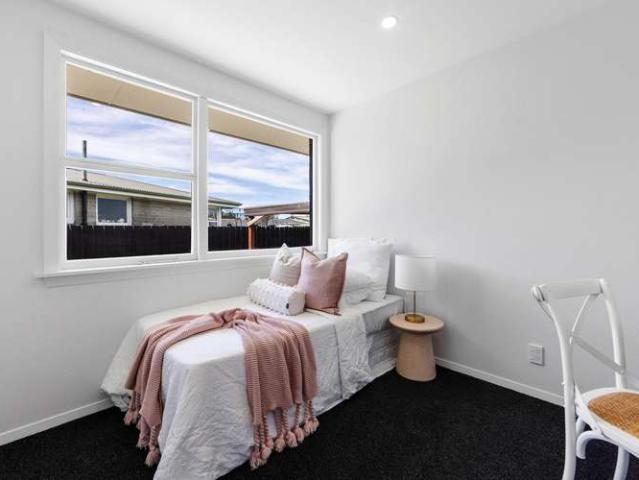 House for sale in Chaslands, Canterbury