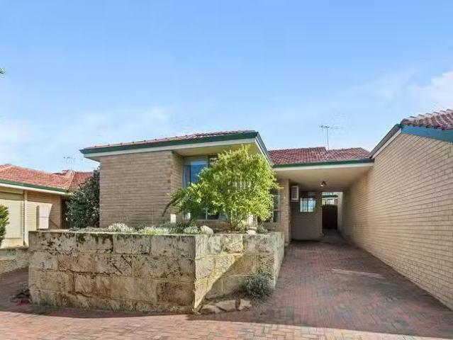House for rent in Kingsley, Western Australia