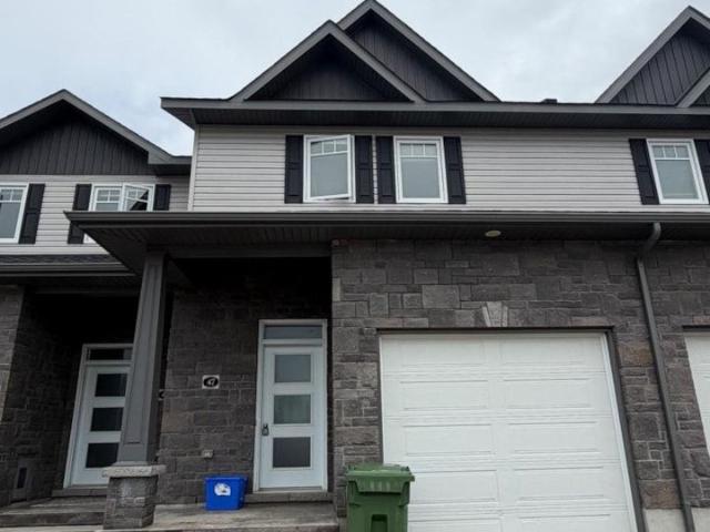 Townhouse for rent in Renfrew, Ontario