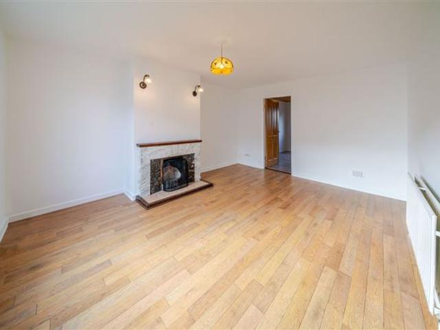 Detached House for sale in Castlebar, Mayo