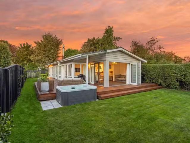 House for sale in Saint Albans, Canterbury