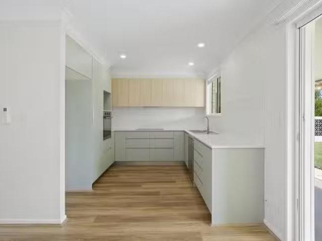 House for rent in Palm Beach, Gold Coast City