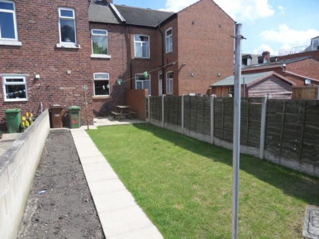 Apartment for rent in Pinders Heath, West Yorkshire