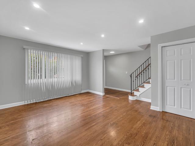 Townhouse for sale in Mount Prospect, Illinois