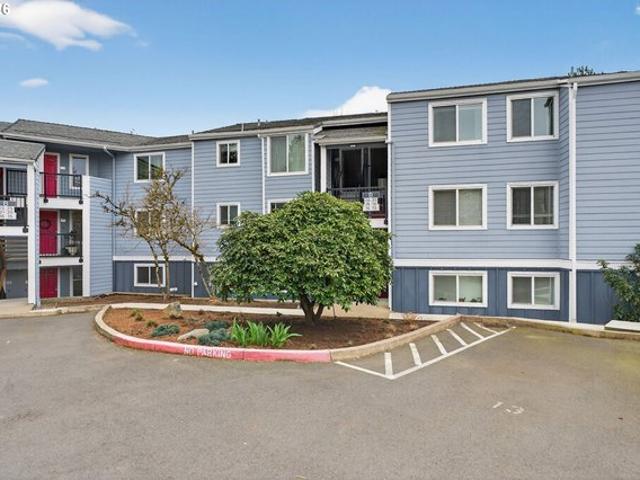 Condo for sale in Oregonia