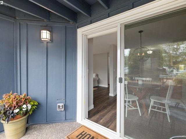 Condo for sale in Oregonia