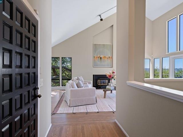 House for sale in Orinda, California
