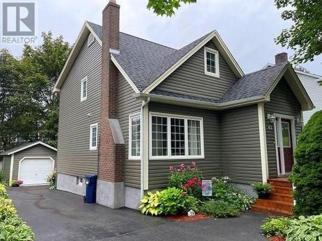 House for sale in Corner Brook, Newfoundland And Labrador