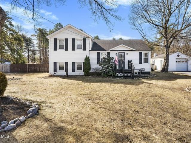 House for sale in Saratoga, New York