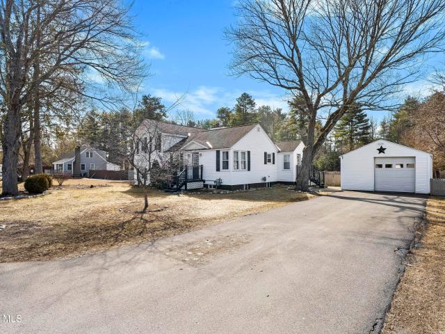 House for sale in Saratoga, New York