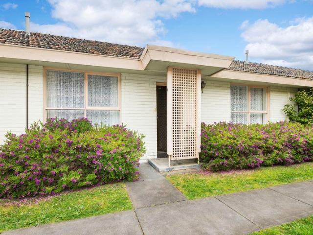 Villa for rent in Essendon, Melbourne