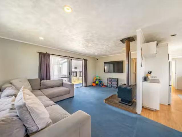 House for sale in Pauatahanui, Wellington