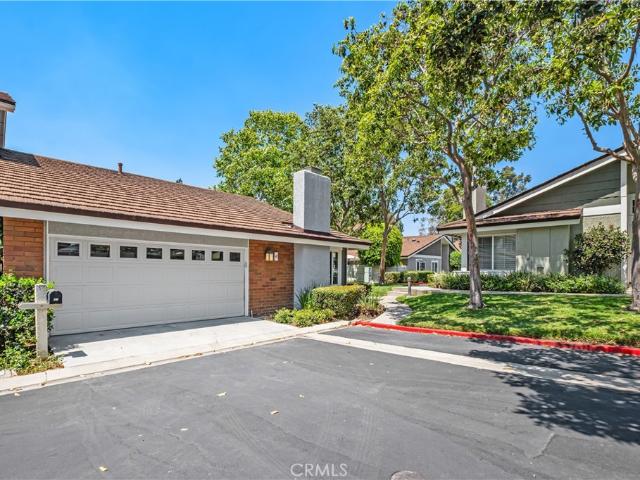 Condo for sale in Woodbridge, Irvine
