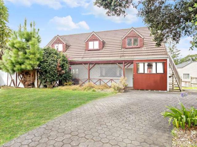 House for sale in Hillsborough