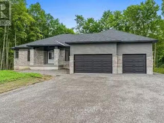 House for sale in Renfrew, Ontario