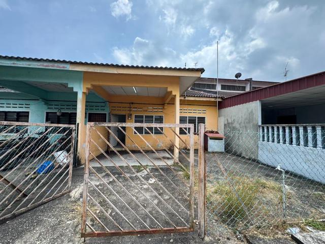Terraced House for sale in Batu Pahat, Johor