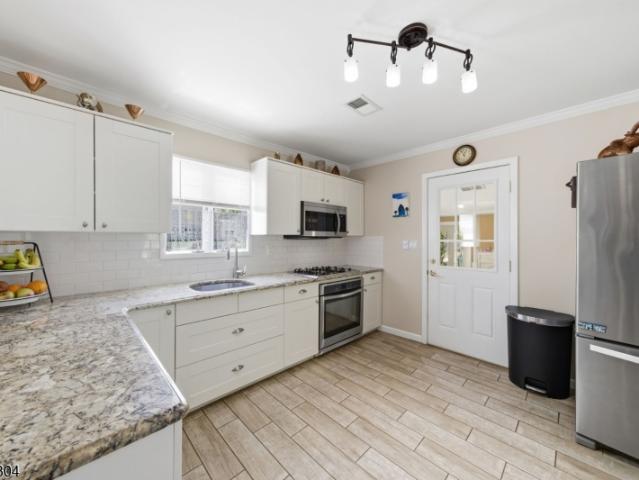 House for sale in Sayreville, New Jersey