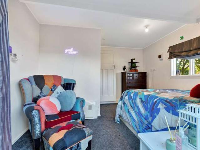 House for sale in Waikuku Beach, Canterbury