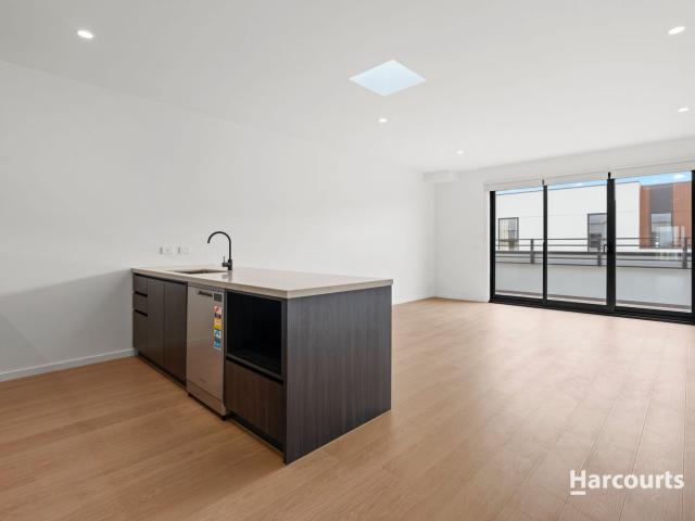 Apartment for rent in Aurora Estate, Melbourne