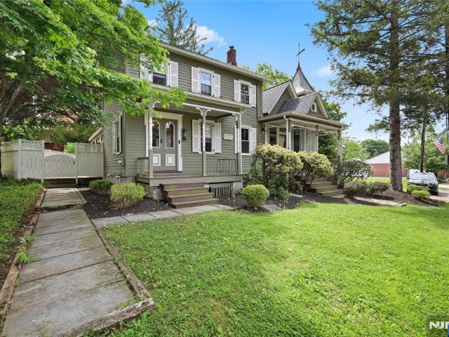 House for sale in Califon, New Jersey