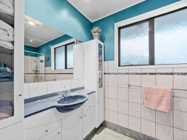 Property for sale in Chertsey, Canterbury