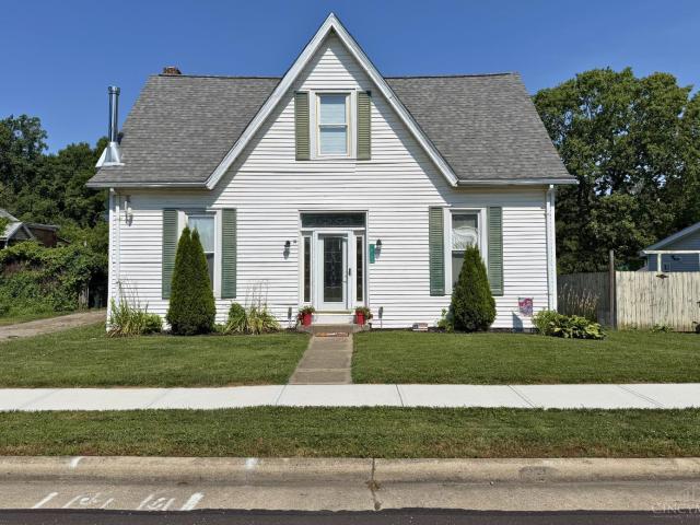 House for sale in Harveysburg, Ohio