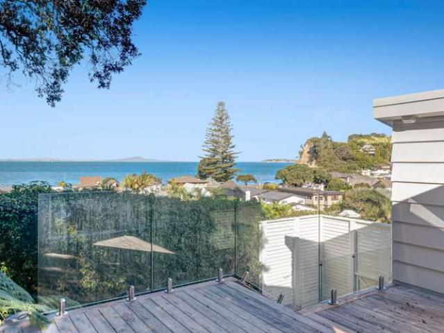 House for sale in Whangaparaoa