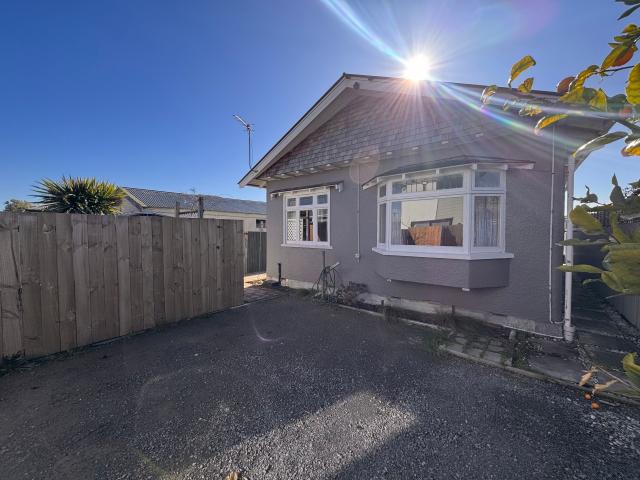 House for rent in Heathcote, Canterbury
