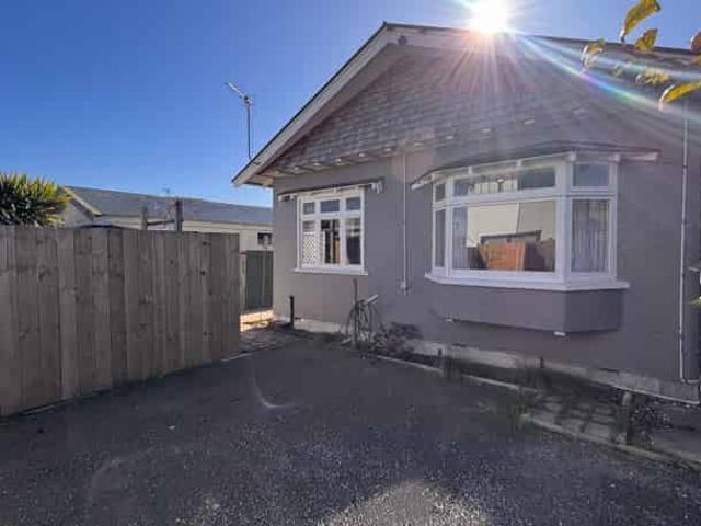 House for rent in Heathcote, Canterbury