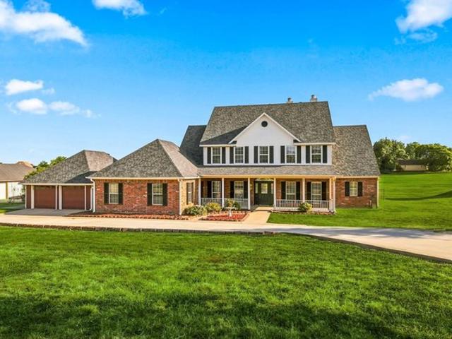 House for sale in Van Alstyne, Texas