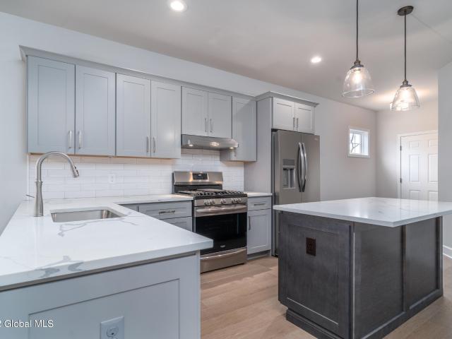 Townhouse for sale in Colonie, New York
