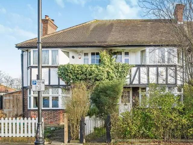 House for rent in London Borough of Ealing, Park Royal