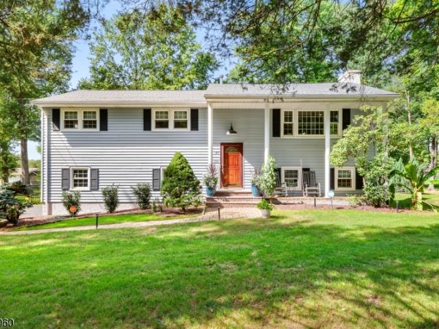 House for sale in Green Knoll, Bridgewater Township