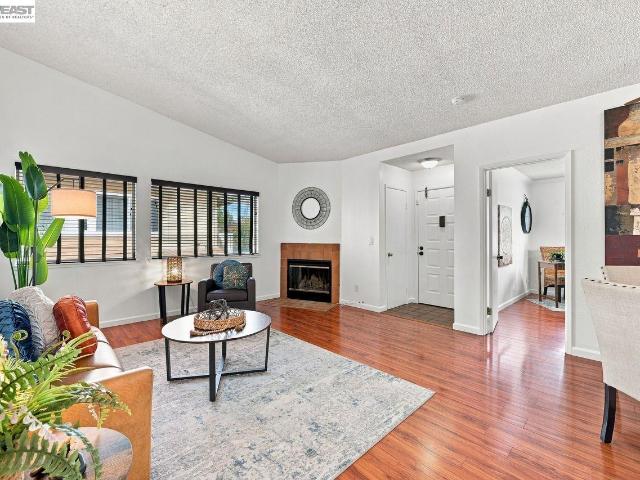 Condo for sale in Hayward, California