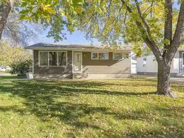 House for sale in East St. Paul, Manitoba