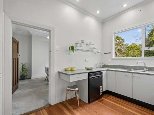House for sale in Otakou