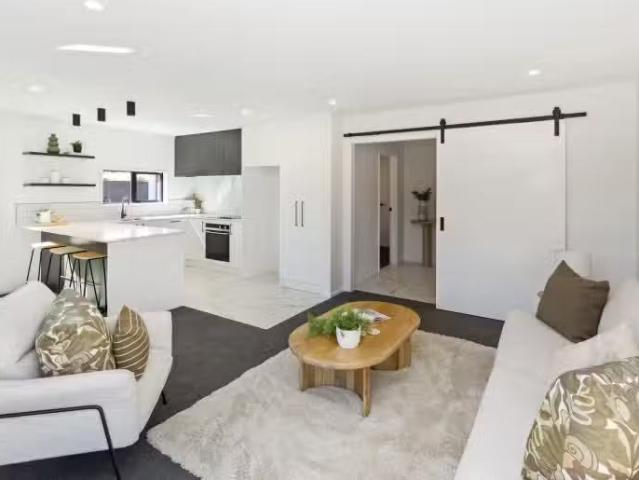 House for sale in Chaslands, Canterbury
