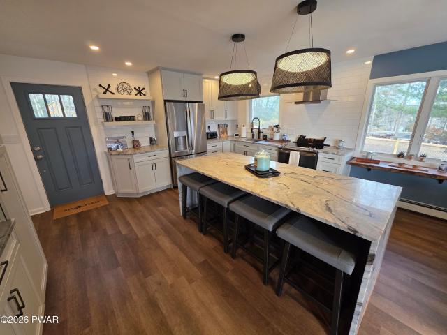 House for sale in Lakeville, Pennsylvania