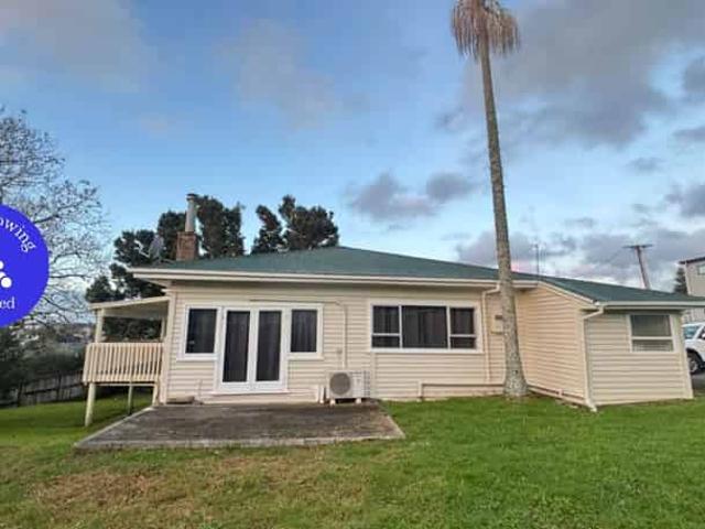 House for rent in Oratia, Oroua County